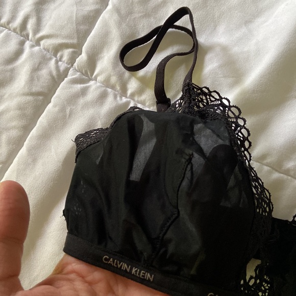 Calvin Klein mesh bra - 32A - Picture 3 of 3